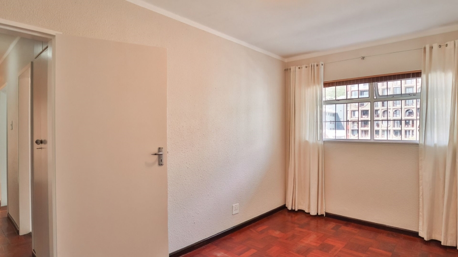 To Let 2 Bedroom Property for Rent in Sea Point Western Cape